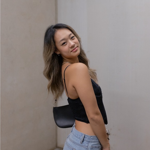 Meet your Posher, Connie - Picture 1 of 1